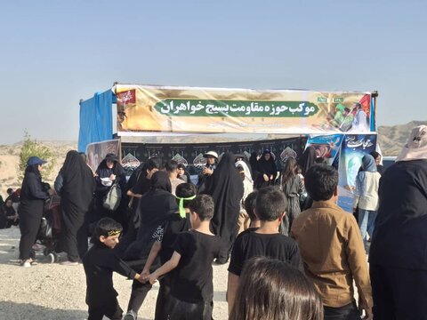 تصاویر/ پیاده روی دلدادگان اربعین حسینی در شهرستان جم