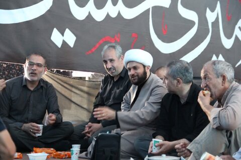 بازدید نماینده ولی‌فقیه در جهادکشاورزی از موکب سنگرسازان بی سنگر حسینی استان مرکزی