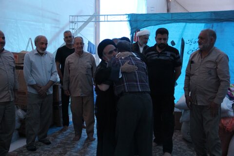 بازدید نماینده ولی‌فقیه در جهادکشاورزی از موکب سنگرسازان بی سنگر حسینی استان مرکزی