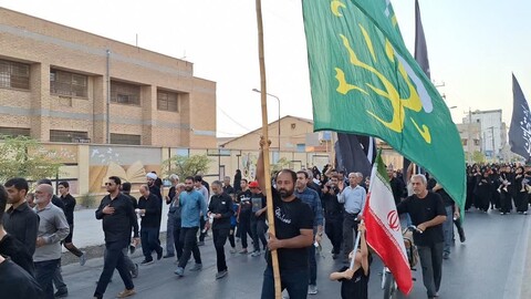 تصاویر/ پیاده‌روی جاماندگان اربعین در گناوه