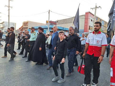 تصاویر/ پیاده‌روی جاماندگان اربعین در گناوه