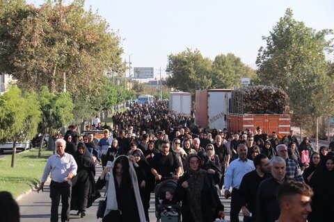 تصاویر/ پیاده روی دلدادگان اربعین حسینی در ارومیه