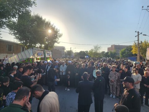 تصاویر/ پیاده‌روی جاماندگان اربعین حسینی در چایپاره