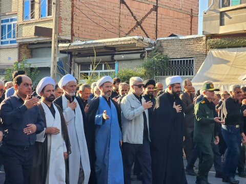 تصاویر/ پیاده‌روی جاماندگان اربعین حسینی در چایپاره