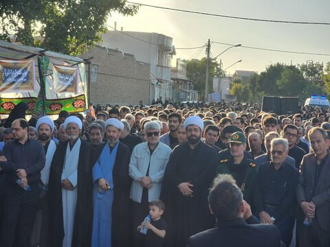 تصاویر/ پیاده‌روی جاماندگان اربعین حسینی در چایپاره