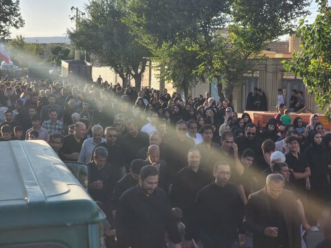 تصاویر/ پیاده‌روی جاماندگان اربعین حسینی در چایپاره