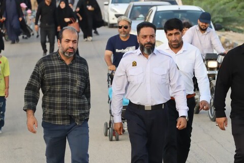 تصاویر/ پیاده روی جاماندگان اربعین در خارگ