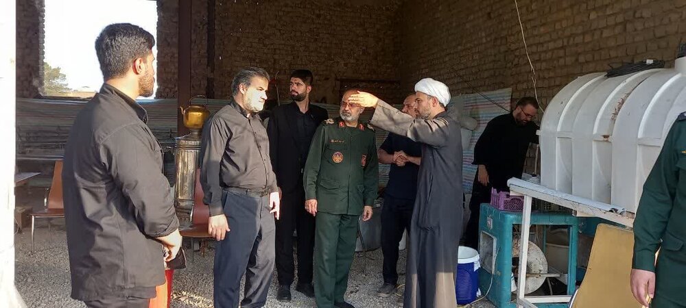 بازدید سردار موحد از موکب های اربعین بازدید سردار موحد از موکب های اربعین