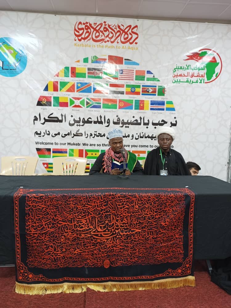 موکب عشاق الحسین طلاب آفریقا در مسیر نجف به کربلا