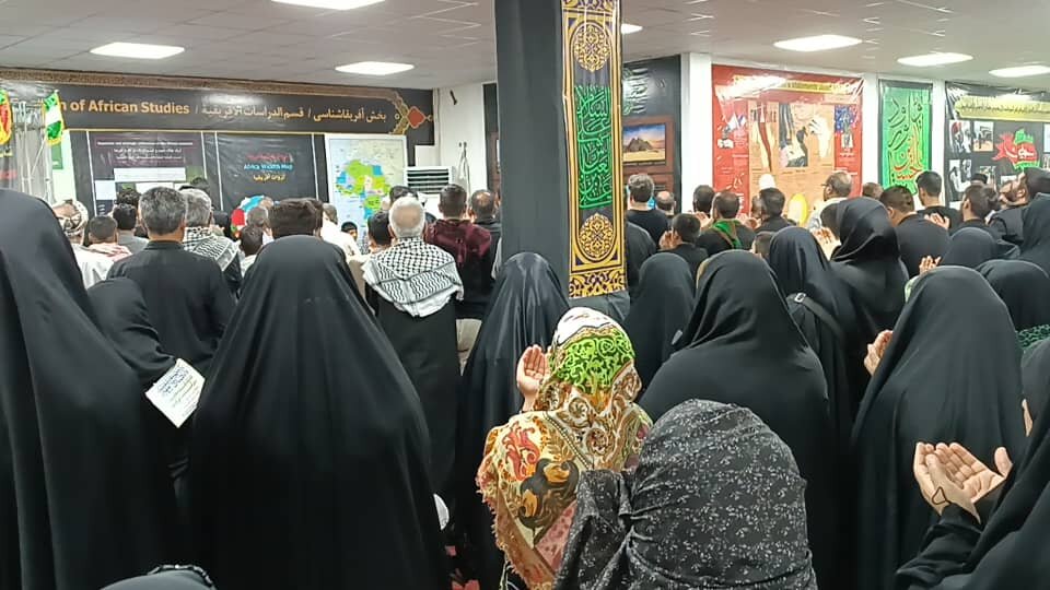 موکب عشاق الحسین طلاب آفریقا در مسیر نجف به کربلا