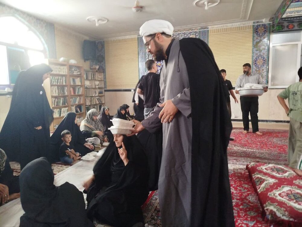 تصاویر/خدمات دهی موکب زائران بهشت به زائران اربعین حسینی