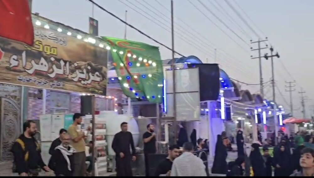 فیلم| فعالیت موکب جزیره خارگ در مسیر نجف به کربلا