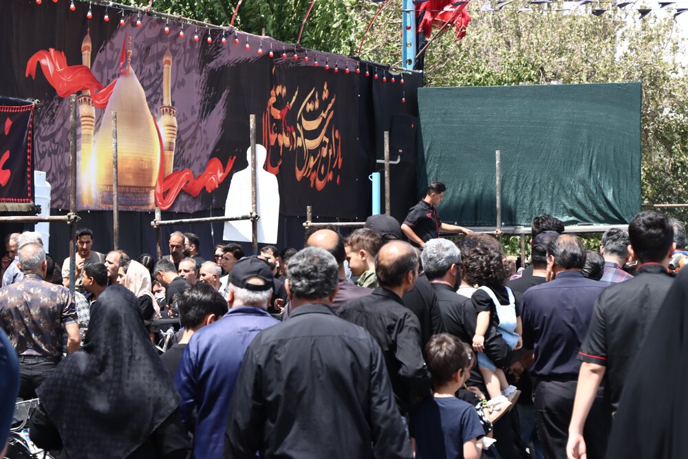 فیلم| موج شور و عشق حسینی در اربعین اصفهان