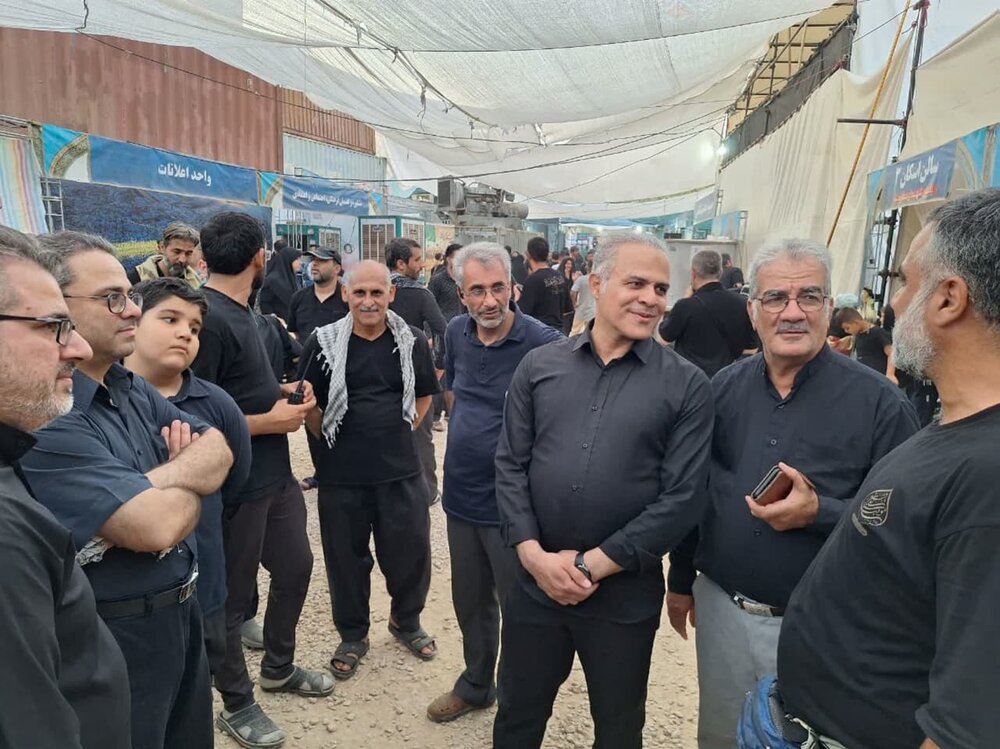 بازدید معاون استاندار اصفهان از مواکب کاشان در مسیر نجف کربلا+عکس