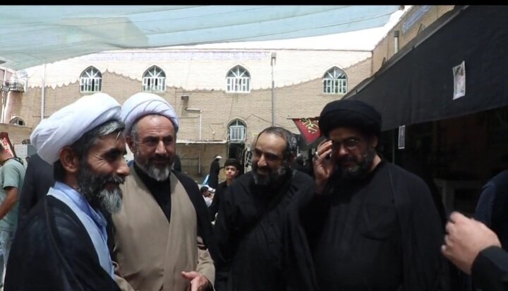 فیلم| بازدید امام‌ جمعه ایلام از ارگان های نظامی و خدمات رسان مستمر در مرز مهران