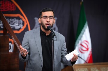 مداحی مداح جوان قمی در حسینیه امام خمینی(ره)