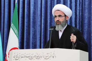 ملت ایران با ولایت‌مداری ، وحدت و ایمان در برابر فریب دشمنان ایستاده است