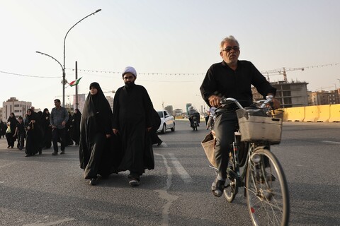 تصاویر/ پیاده روی دلدادگان حسینی به یاد اربعین