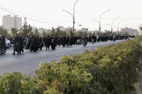تصاویر/ پیاده روی دلدادگان حسینی به یاد اربعین