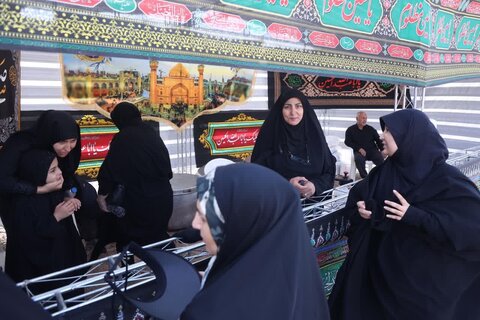 تصاویر / تصاویری از حضور مردم شهرستان های استان قزوین در مراسم دلدادگان اربعین حسینی