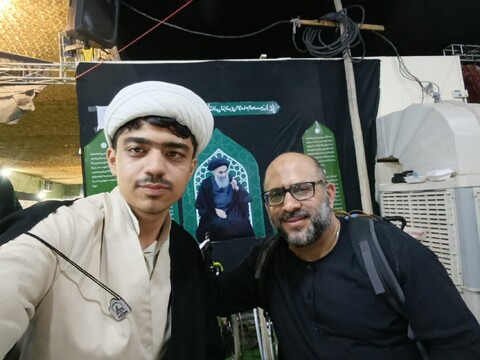 تصاویر/ فعالیت مبلغ بین الملل حوزه علمیه آذربایجان شرقی در مراسم پیاده روی اربعین