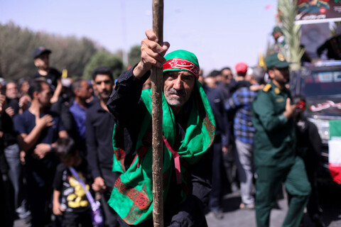 تشییع شهید یونس نوفرستی در پیاده روی جاماندگان اربعین در بیرجند