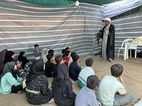 خدمات رسانی مبلغان خراسان جنوبی به زائران اربعین حسینی در کاظمین