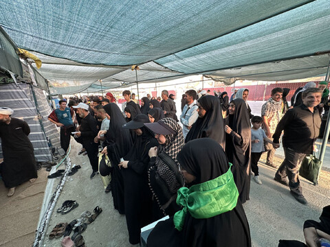 خدمات رسانی مبلغان خراسان جنوبی به زائران اربعین حسینی در کاظمین