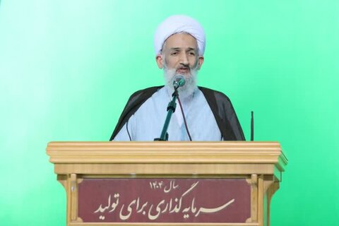 تصاویر نمازجمعه ۲۴ مرداد ساری به امامت حجت الاسلام  والمسلمین محمدی‌لائینی نماینده ولی فقیه در مازندران و امام جمعه ساری