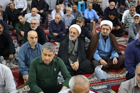 تصاویر نمازجمعه ۲۴ مرداد ساری به امامت حجت الاسلام  والمسلمین محمدی‌لائینی نماینده ولی فقیه در مازندران و امام جمعه ساری