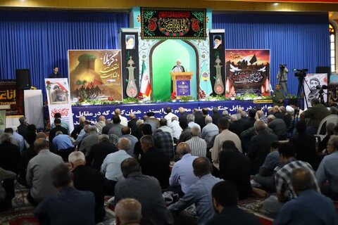 تصاویر نمازجمعه ۲۴ مرداد ساری به امامت حجت الاسلام  والمسلمین محمدی‌لائینی نماینده ولی فقیه در مازندران و امام جمعه ساری