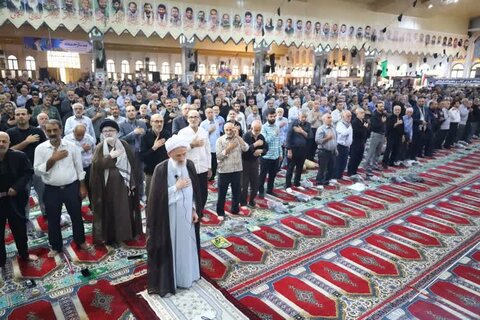 تصاویر نمازجمعه ۲۴ مرداد ساری به امامت حجت الاسلام  والمسلمین محمدی‌لائینی نماینده ولی فقیه در مازندران و امام جمعه ساری
