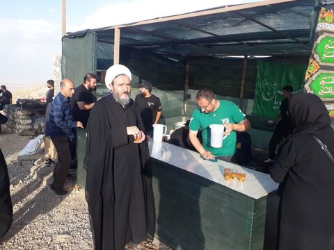 تصاویر/ بازدید امام جمعه بیجار از موکب امام زاده حمزه عرب