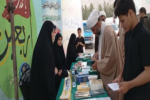 تصاویر/ موکب حضرت مهدی موعود(عج) هرسین؛ چراغی بر راه زائران بازگشته از اربعین