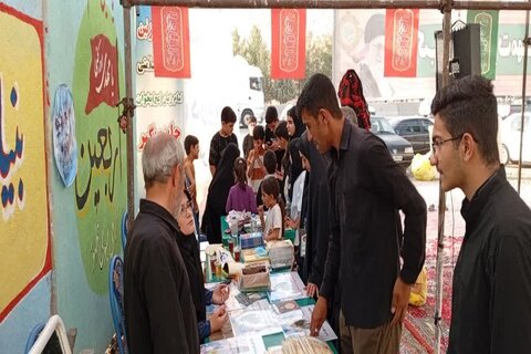 تصاویر/ موکب حضرت مهدی موعود(عج) هرسین؛ چراغی بر راه زائران بازگشته از اربعین