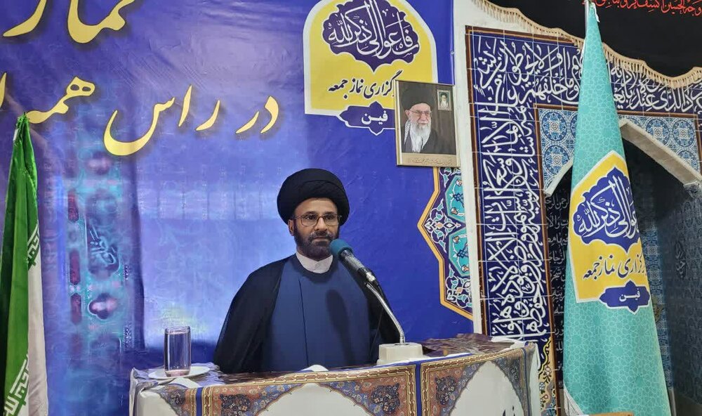 پیاده رویی اربعین همدلی و انسجام امت اسلامی است