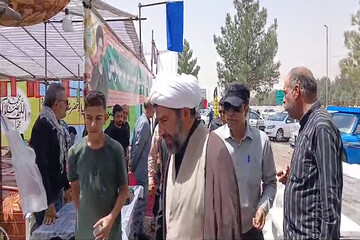 فیلم| بازدید امام جمعه هرسین از مواکب مستقر در پلیس راه کرمانشاه، همدان