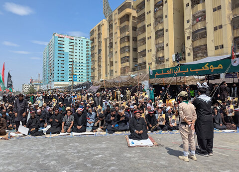 اربعین حسینیؑ، آئی ایس او کراچی کے تحت مرکزی جلوس میں مولانا ناظر تقوی کی زیر اقتداء نماز باجماعت