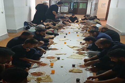 تصاویر/ حضور زائران اربعین در مدرسه علمیه حضرت باقرالعلوم(ع) سرپل ذهاب