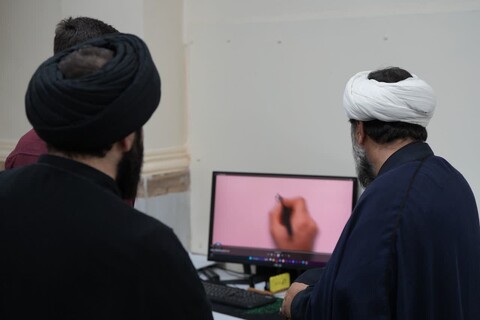 تصاویر/بازدید معاون سازمان تبلیغات اسلامی کشور از مرکز رسانه حوزه علمیه خوزستان