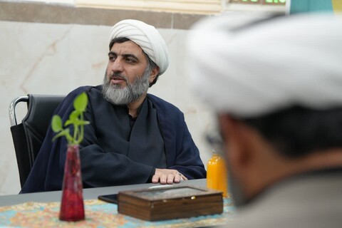 تصاویر/بازدید معاون سازمان تبلیغات اسلامی کشور از مرکز رسانه حوزه علمیه خوزستان