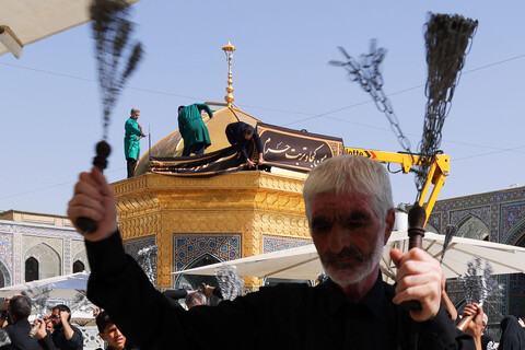 تصاویر/ کتیبه آرایی اماکن متبرکه رضوی در دهه پایانی ماه صفر