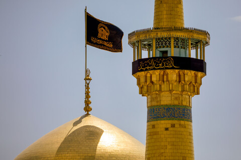 تصاویر/ کتیبه آرایی اماکن متبرکه رضوی در دهه پایانی ماه صفر