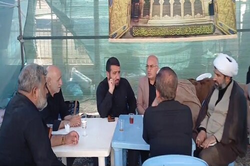 فیلم| بازدید امام جمعه هرسین از مواکب مستقر در پلیس راه کرمانشاه، همدان