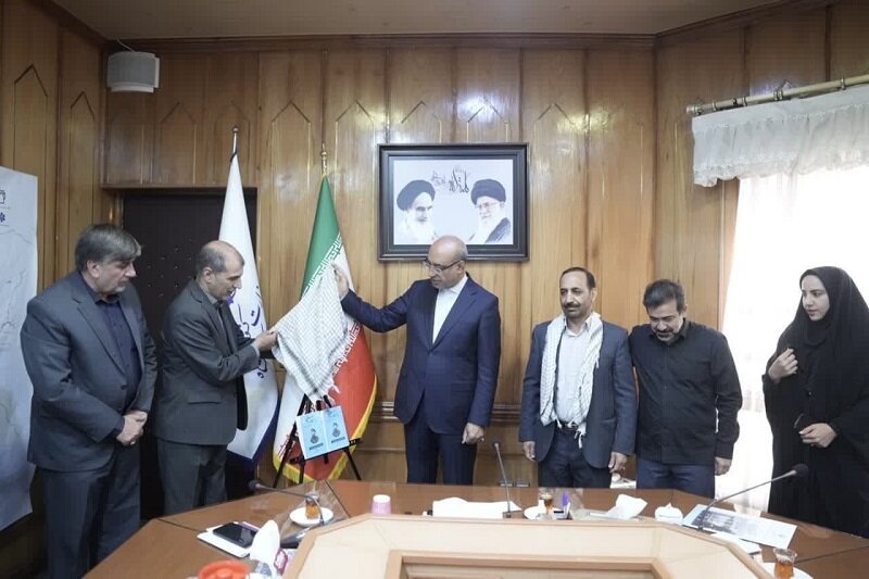 تجلیل از آزادگان سرافراز کرمانشاه در سالروز بازگشت به میهن+عکس