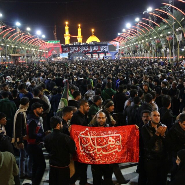 شرکت حدود ۱۷۰ هزار زائر قمی در راهپیمایی اربعین حسینی