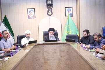 روحانیون، خبرنگاران مکتب اسلام هستند