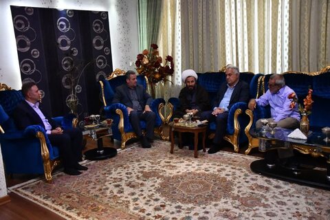 تصاویر/ دیدار امام جمعه شهرستان خوی با آزادگان