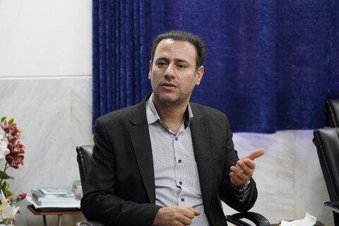 تصاویر دیدار رئیس دانشگاه پیام نور لرستان با نماینده ولی فقیه در استان