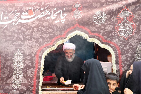 تصاویر/  پذیرایی و اسکان زائرین اربعین حسینی در موکب امامزاده سیدجمال‌الدین (ع) قم